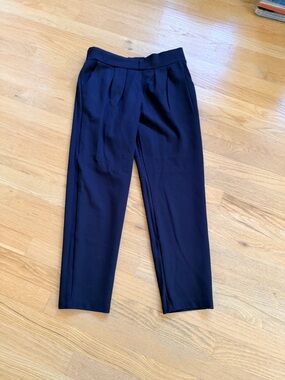 Ladies Size Small Delightfully Technical Pleat-Front Navy Trousers GUC ❤️